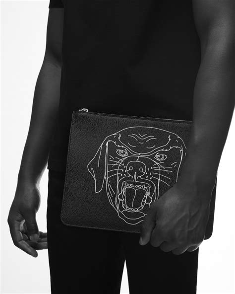 tisci givenchy dog|The Givenchy Rottweiler Gets a Graphic Update .